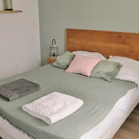 Casa vacanze La Gardiolette, Maison 8 Pers, Climatisée *